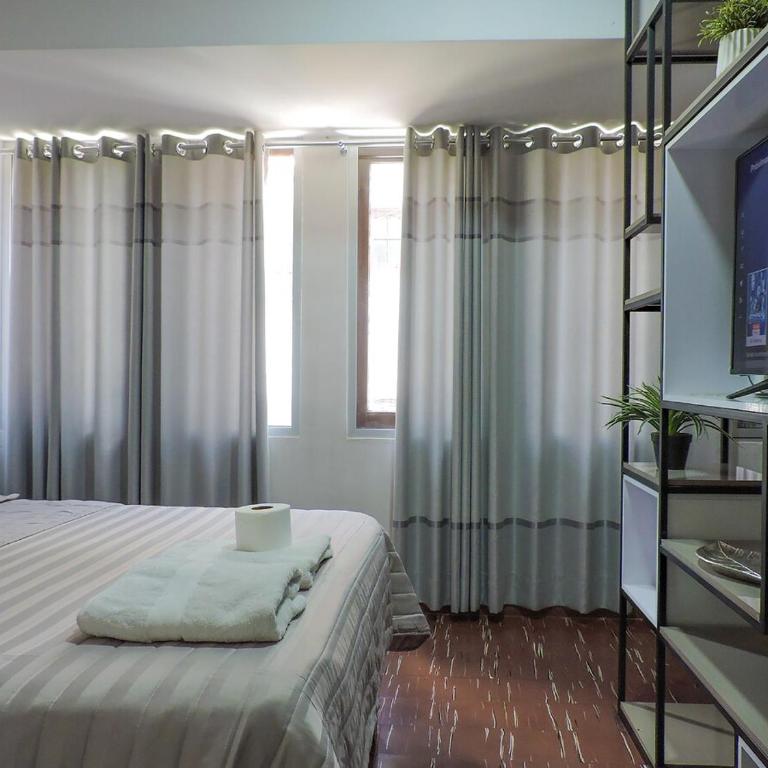 Estudio de Lujo, Cerca de la Plaza - Apartamento de 1 dormitorio - 17