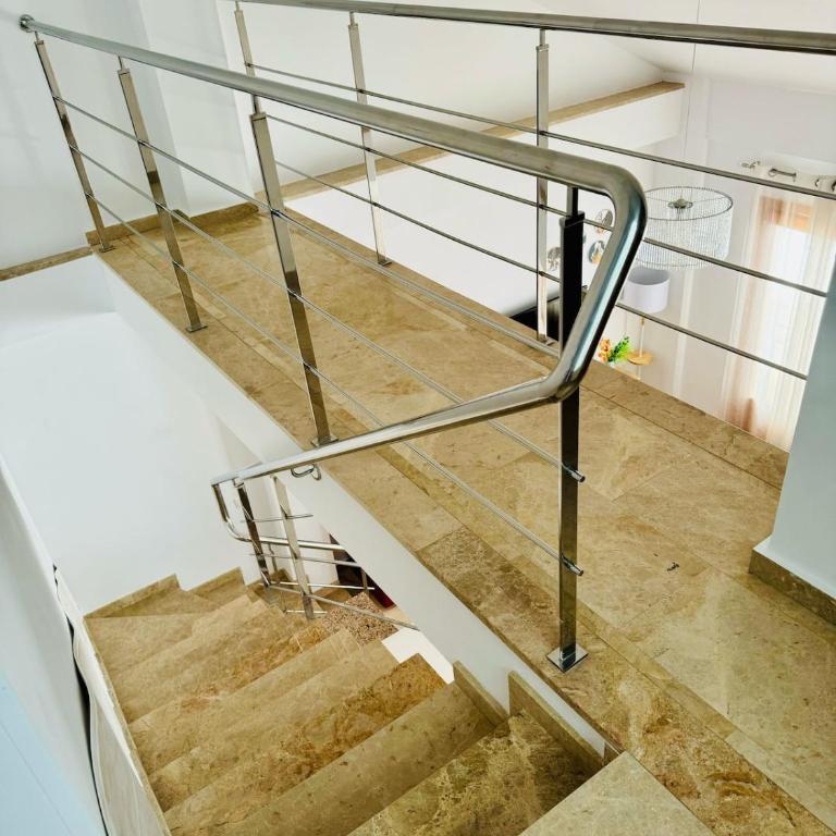 ABAT 3 Cool & Wide Duplex Next to the Cathedral - One-Bedroom Apartment - 32