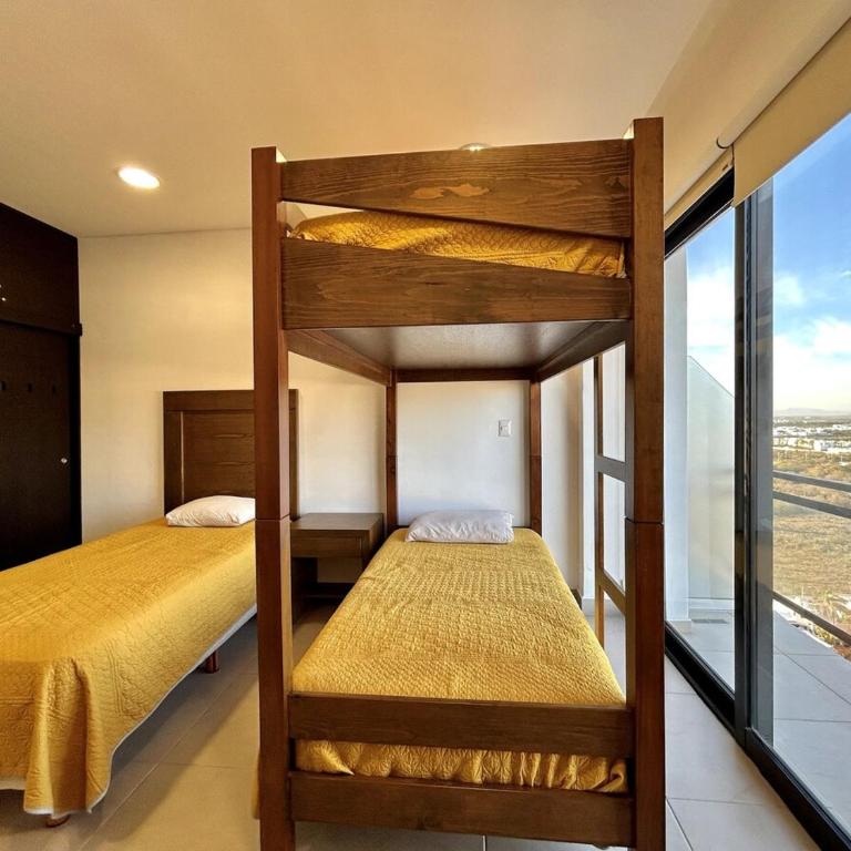 Depa con espectacular vista al mar a pie de playa Torre perla 1102 - Three-Bedroom Apartment - 4