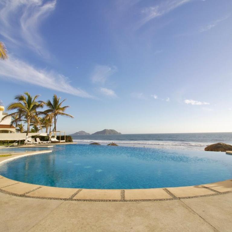 Depa con espectacular vista al mar a pie de playa Torre perla 1102 - Three-Bedroom Apartment - 25