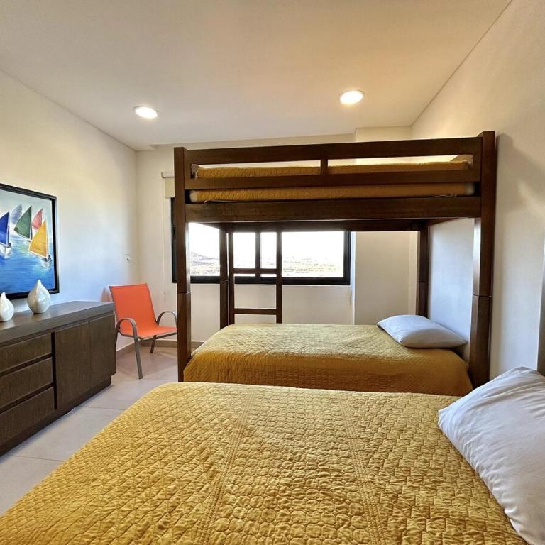Depa con espectacular vista al mar a pie de playa Torre perla 1102 - Three-Bedroom Apartment - 48