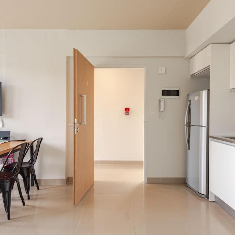 Gray Fox Apartments - Bahía - One-Bedroom Apartment with Balcony and Water View - 8