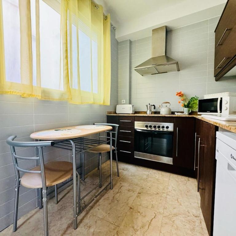 ABAT 4 Cool & Wide Studio in the Historic Center - One-Bedroom Apartment - 1