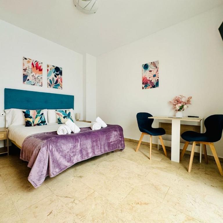 ABAT 4 Cool & Wide Studio in the Historic Center - One-Bedroom Apartment - 11