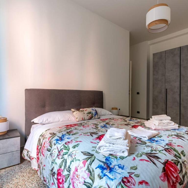 Brunella Cozy Apartment-Metro B - One-Bedroom Apartment - 2