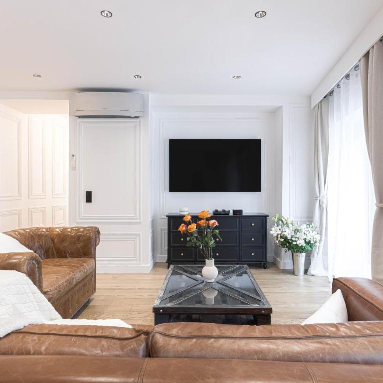 " Speakeasy - Expérience Exclusive à Cannes" Elegance & Billiards & Fitness - Deluxe Apartment mit 3 Schlafzimmern - 34