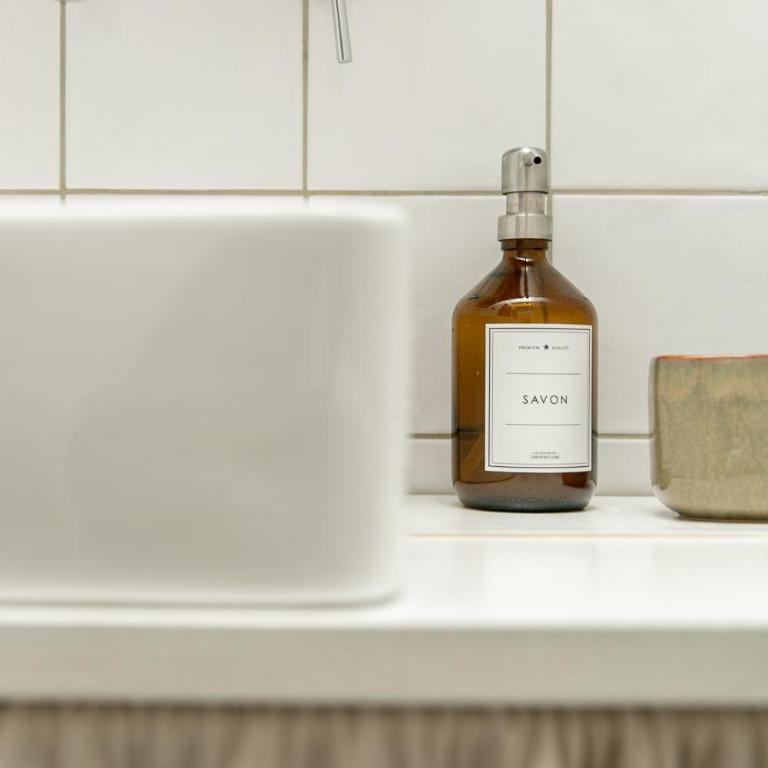 Chambre avec salle de bain et accès indépendant - Chambre Double avec Salle de Bains Privative - 2