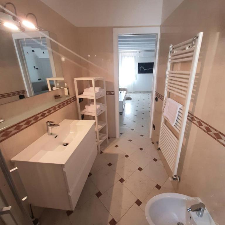 Casa Airoldi Incantevole appartamento in laguna - Appartamento con 1 Camera da Letto - 17