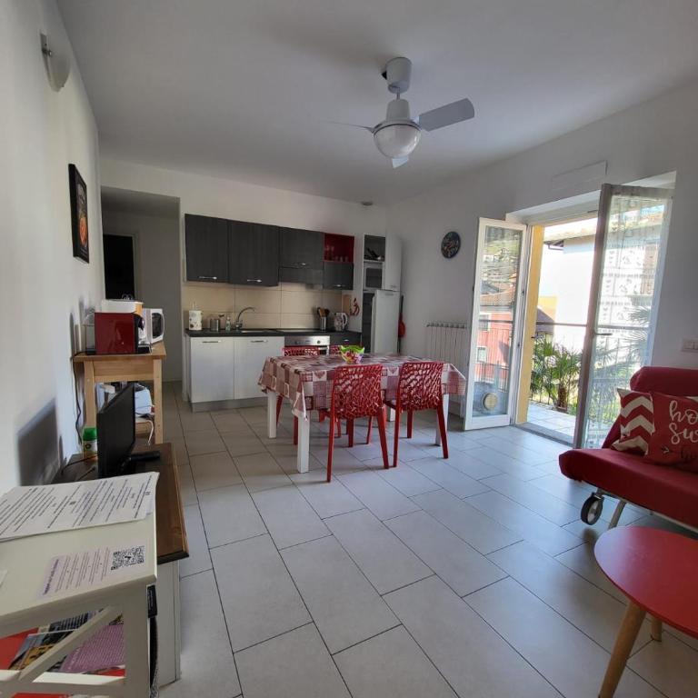 Red Apartment - Residenza Silvana - Appartamento con 2 Camere da Letto - 4
