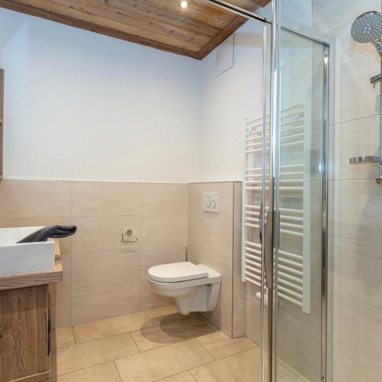 Ferienwohnungen Recherhof - Apartment mit Dusche - 27