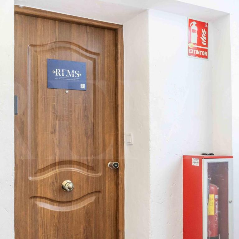 Peaceful apartment with a private patio by REMS - Apartamento de 2 dormitorios - 22