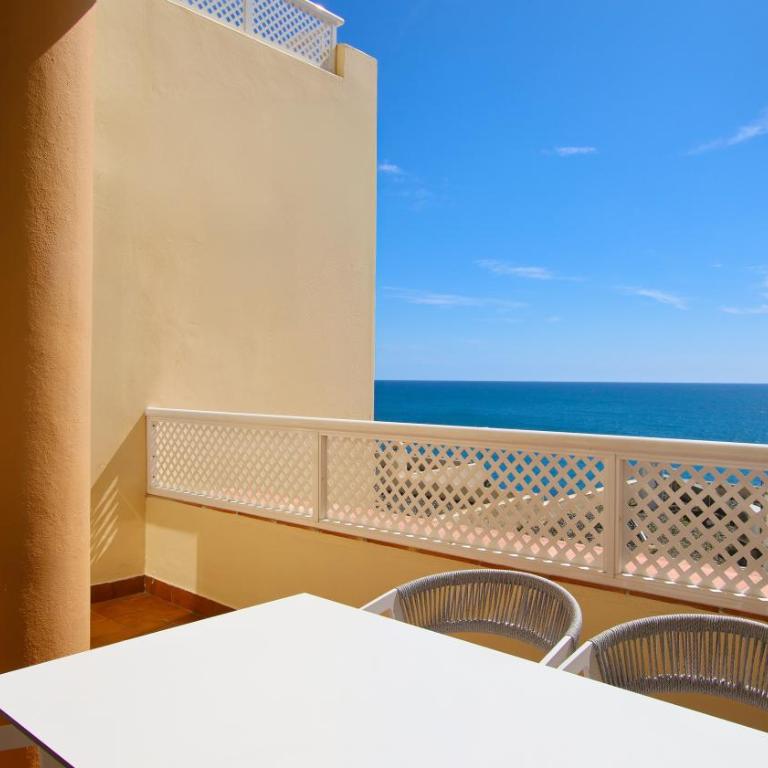 Ramada Hotel & Suites by Wyndham Costa del Sol - Suite Principal Clásica de 1 dormitorio - 2