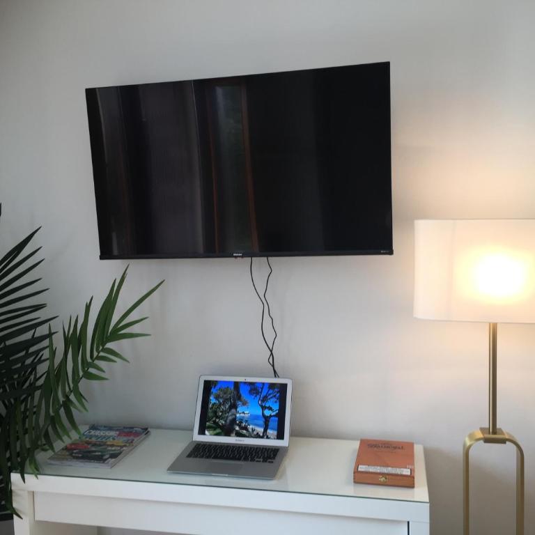 Appartement Eze Village proche Monaco fabuleuse vue mer et vieux village - Appartement 2 Chambres - 15