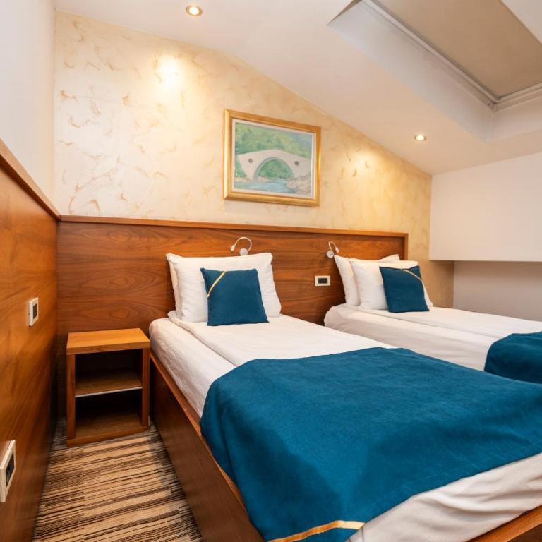 Hotel Bistrik City Center - Standard Twin Room - 10
