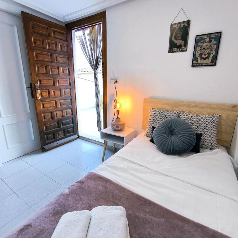 Modern Duplex Two Streets from La Mata Beach - Bungalow - 13