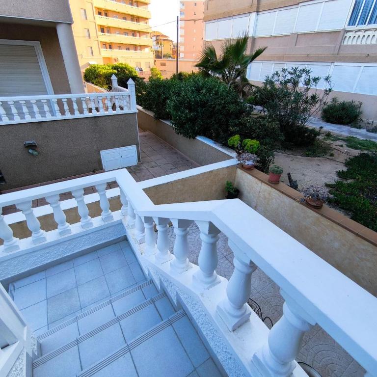 Modern Duplex Two Streets from La Mata Beach - Bungalow - 27