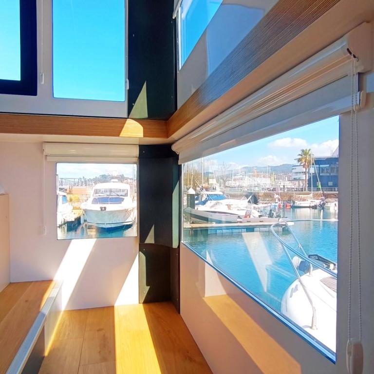 Marina Vigo Casa Flotante - Terraza Privada sobre el Mar - Casa Móvil - 16