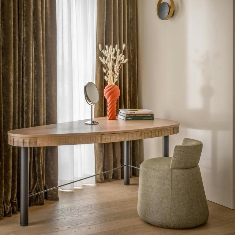 Munich Marriott Hotel City West - Premium Suite mit Kingsize-Bett und Zugang zur Club Lounge - 5