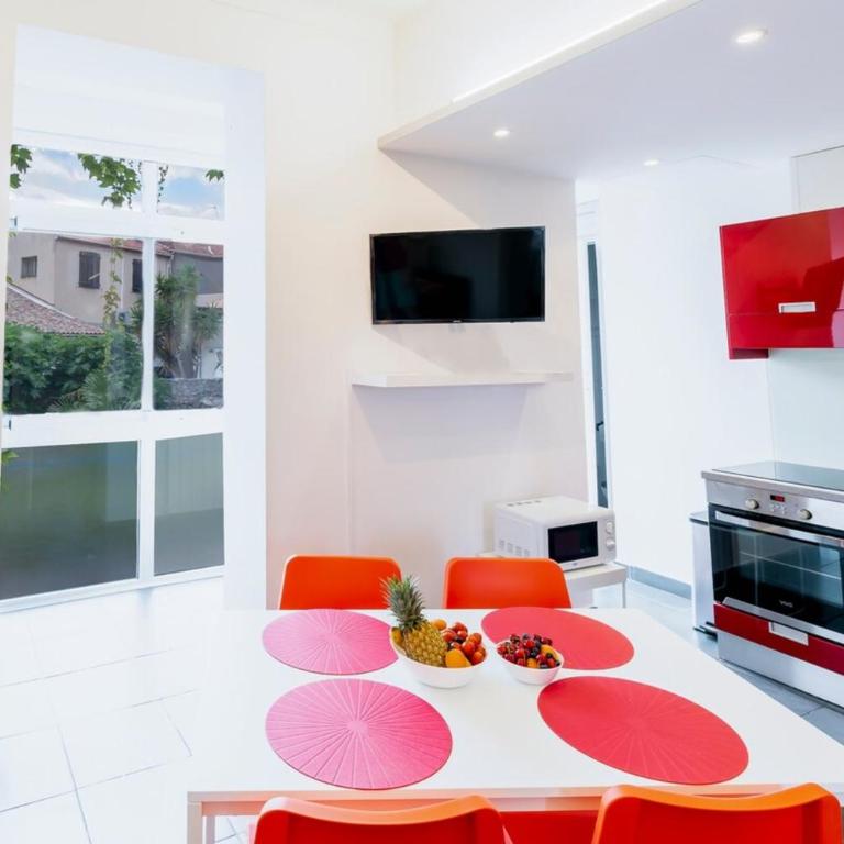 Bright and modern 2 BR in the heart of Antibes! - Apartment - 14
