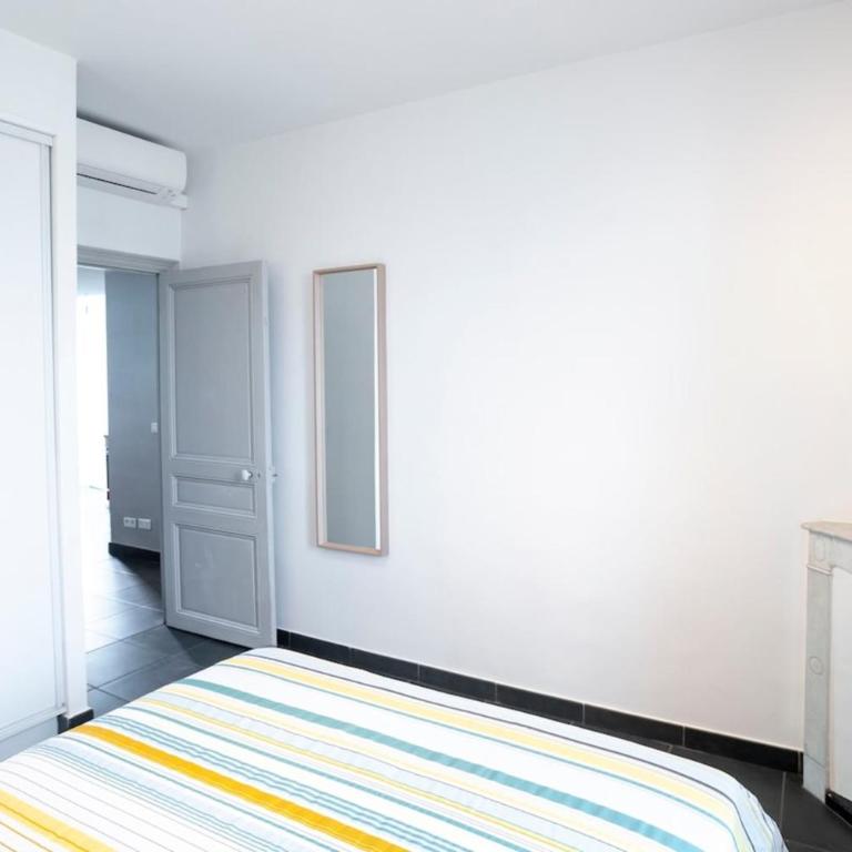 Bright and modern 2 BR in the heart of Antibes! - Apartment - 10