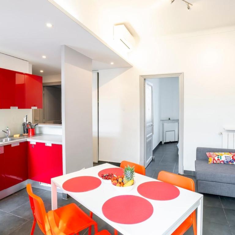 Bright and modern 2 BR in the heart of Antibes! - Apartment - 1