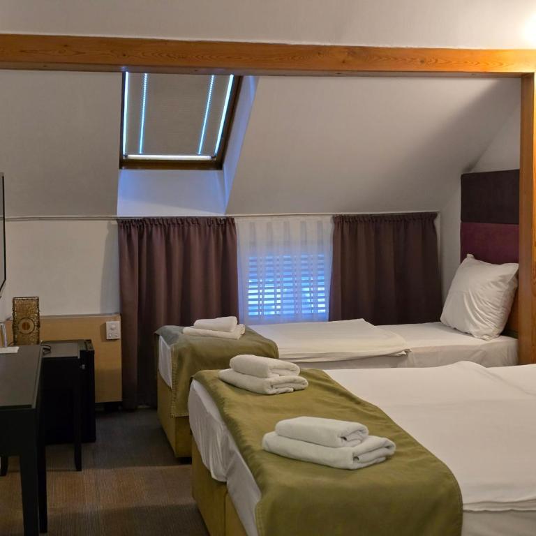 Hotel Hecco - Trokrevetna Soba - 3
