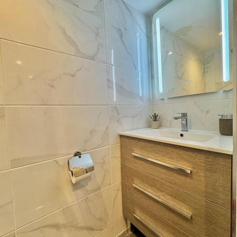 Estudio con vista al Puerto Deportivo - Apartamento de 1 dormitorio - 11