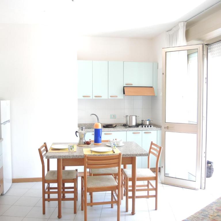 Tre Torri - Appartamento con 2 Camere da Letto - 2