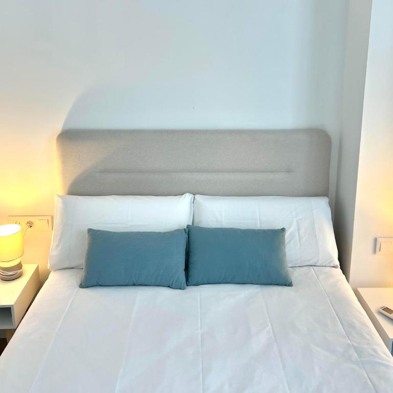 Main Lofts Valencia - One-Bedroom Premium Apartment - 7