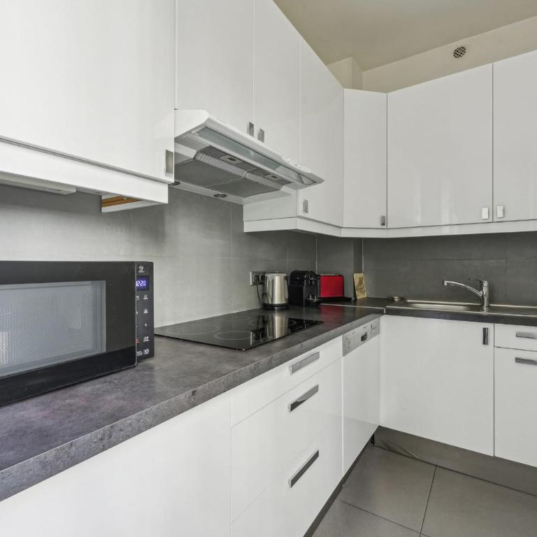 Branly - Franco Russe 1bdr B'Your Home - Apartamento - 12