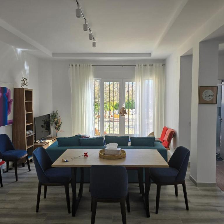 Baleares 1 - Two-Bedroom Apartment - 8