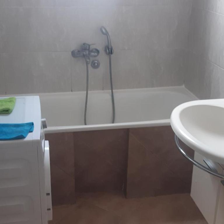 Porodična kuća - Apartman sa 1 Spavaćom Sobom - 2