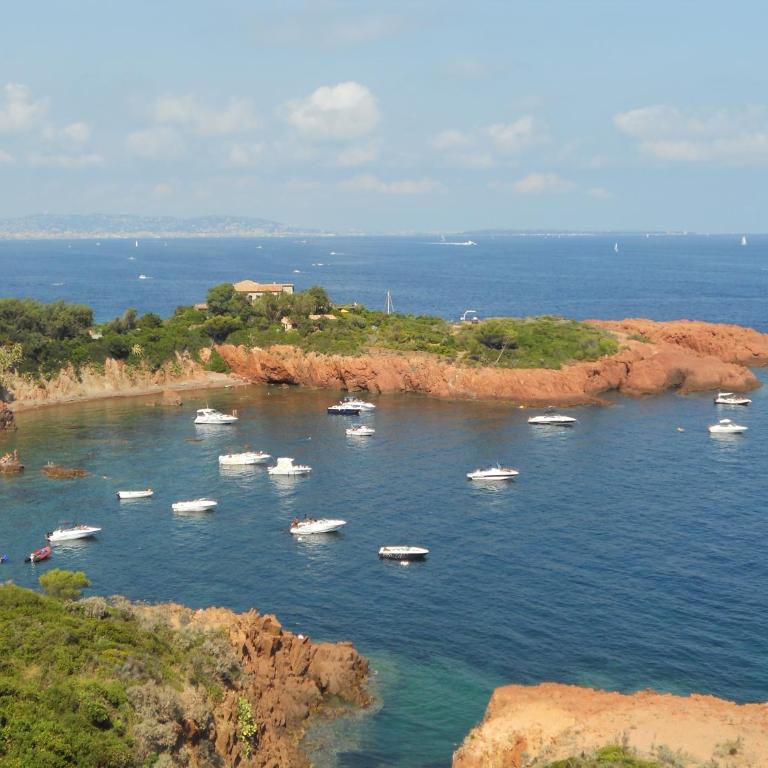 Fréjus location bord de Mer Piscine Parking Terrasse Wifi - Apartment mit 1 Schlafzimmer - 26