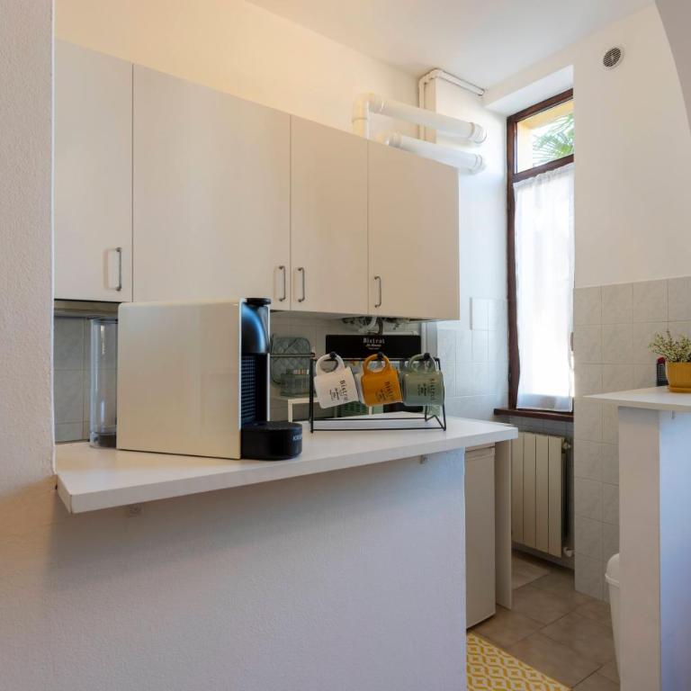 Arona Elite Suite - SELF CHECK-IN Wifi - Appartamento Superior con 1 Camera da Letto e Balcone - 14