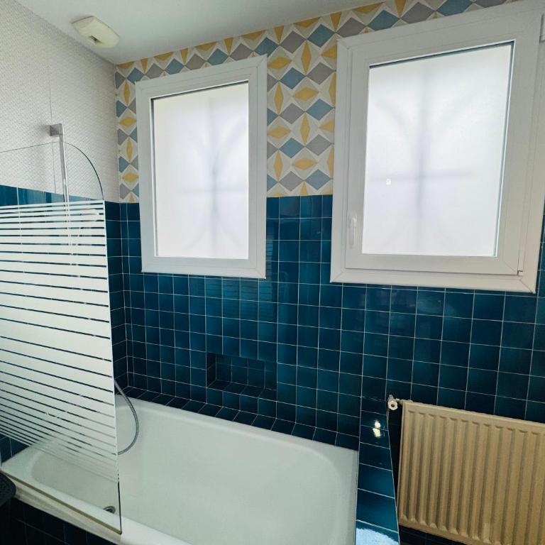 Confortable maison rénovée, jardin clos, 1km plage - Maison 4 Chambres - 25