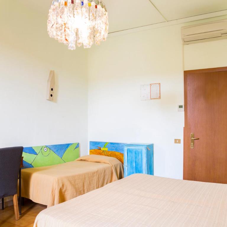 Hotel Panorama - Quadruple Room - 14