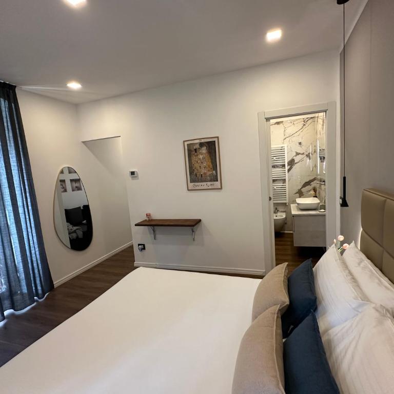 Sweet Rooms - Camera Tripla con Balcone - 9