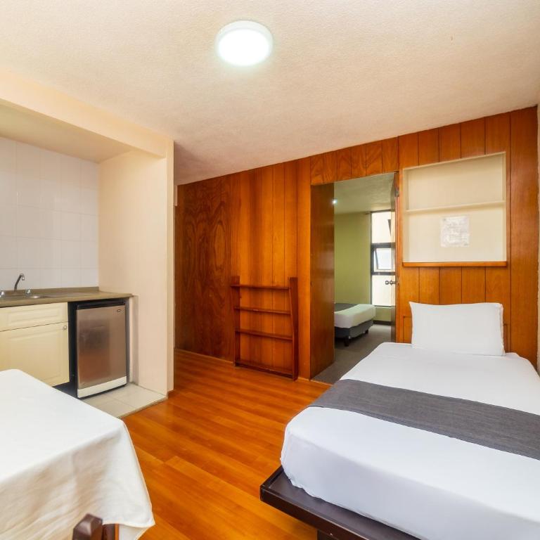 Capital O Hotel Suites Marne, Mexico City - Standard Triple - 2