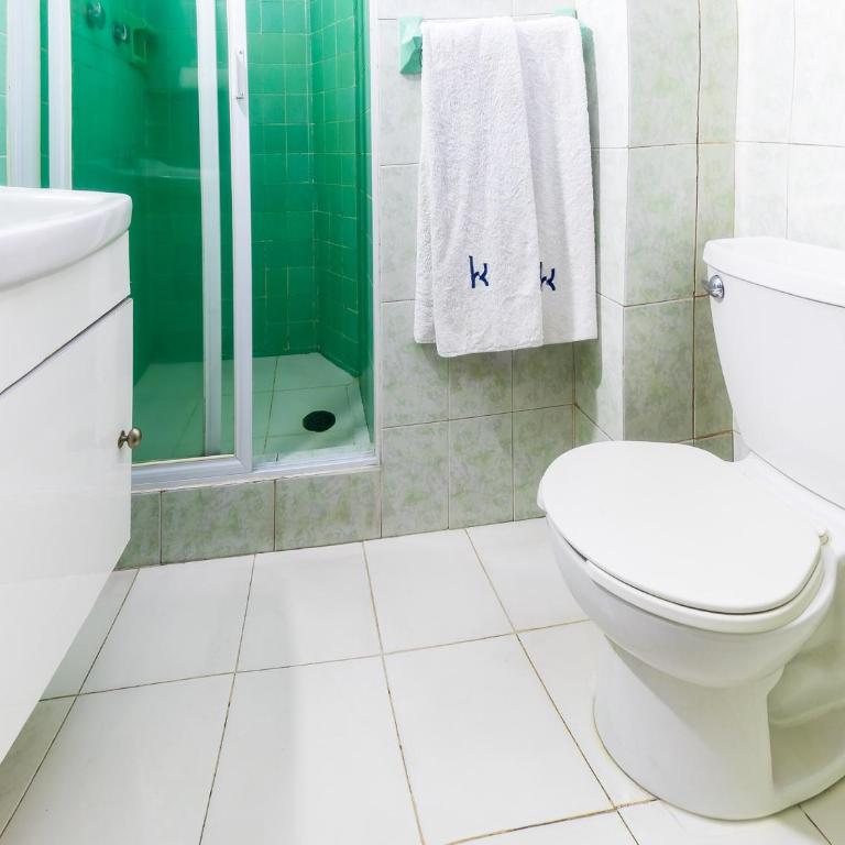 Capital O Hotel Suites Marne, Mexico City - Standard Two Single Beds - 5