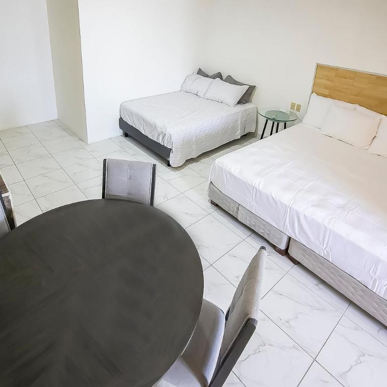 OYO Hotel Plaza Las Torres, Cabo San Lucas - Habitación Estándar - 2 camas - 1