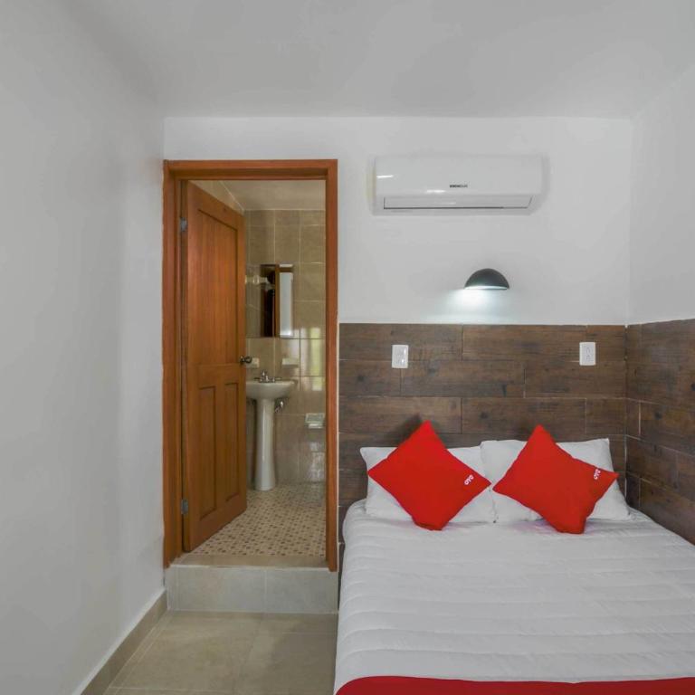 OYO Hotel Palma Real - Basic Single - 3