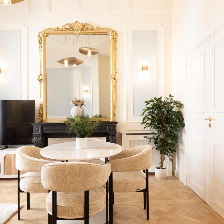 Pick A Flat's Apartments in Opéra- Rue Saint-George - Appartement 2 Chambres - 17