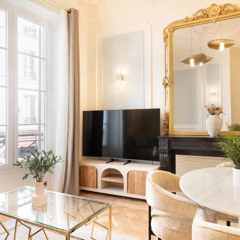 Pick A Flat's Apartments in Opéra- Rue Saint-George - Appartement 2 Chambres - 19