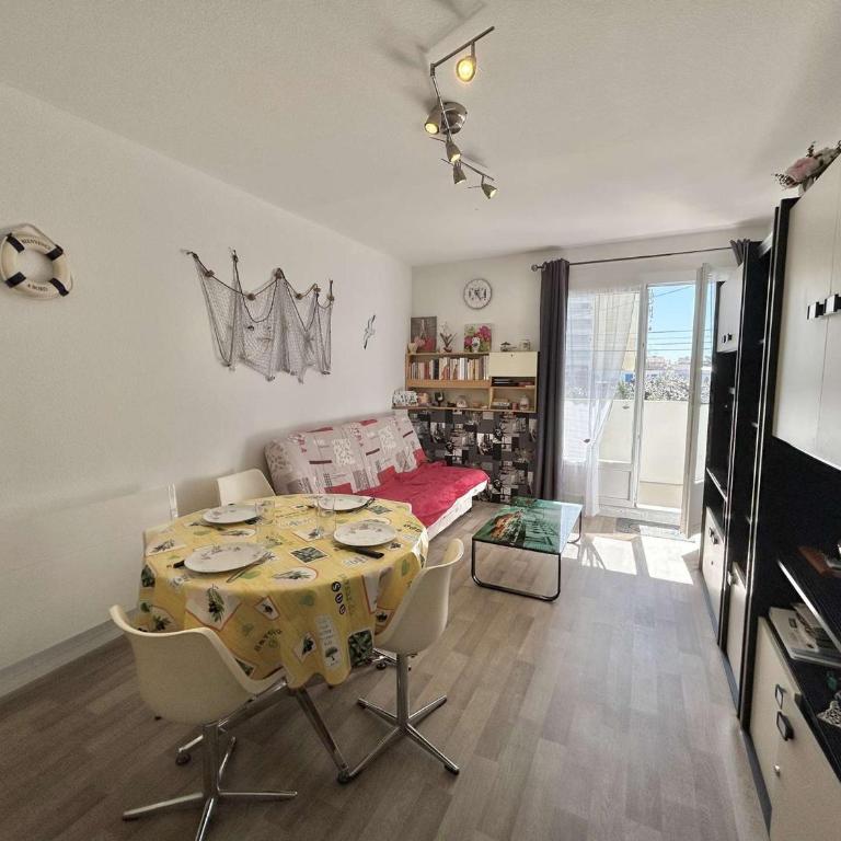 Appartement 2 pièces avec balcon, proche plage et commerces - 4 couchages - FR-1-224C-129 - Apartment (4 Adults) - 1