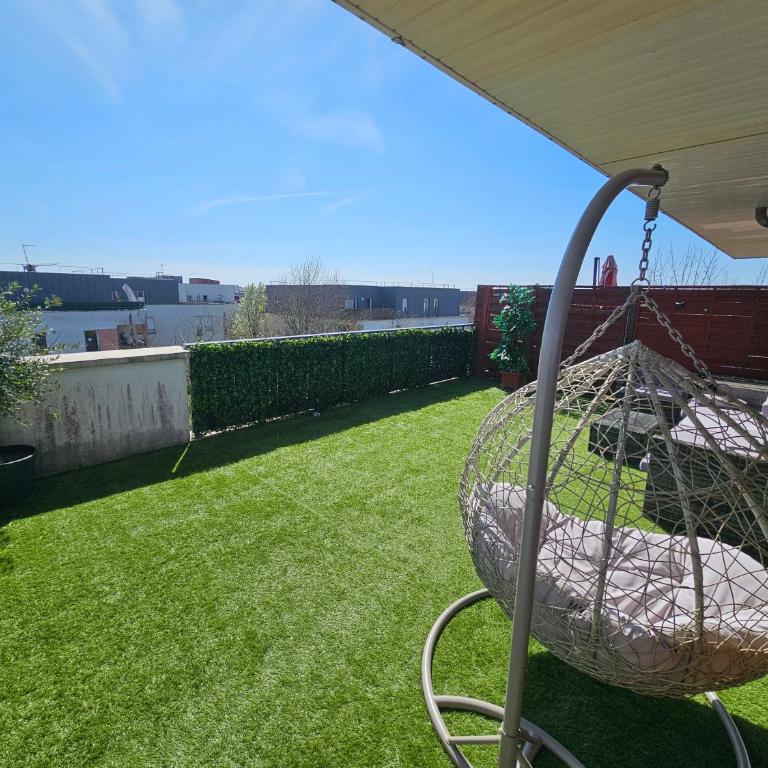 Stylish rooftop avec terrasse à 2pas de Disney Paris - Apartment mit 2 Schlafzimmern - 21