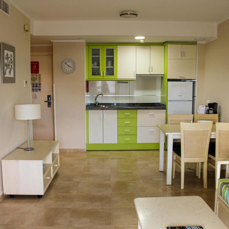 Apartamentos Esmeralda Suites Unitursa - One-Bedroom Apartment Silver - 3
