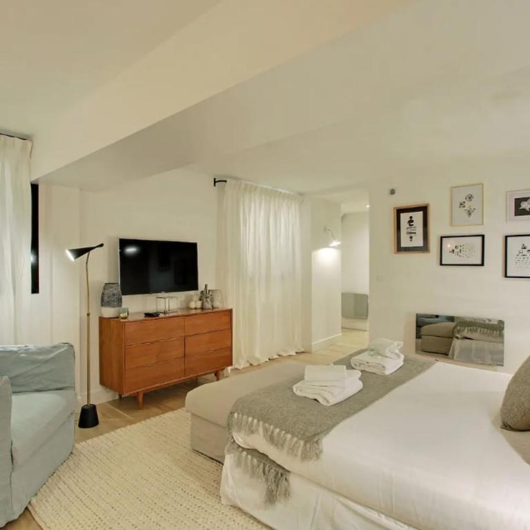 2 appartements en 1 - Superbe logement près du Louvre l 12P - Appartement - 2