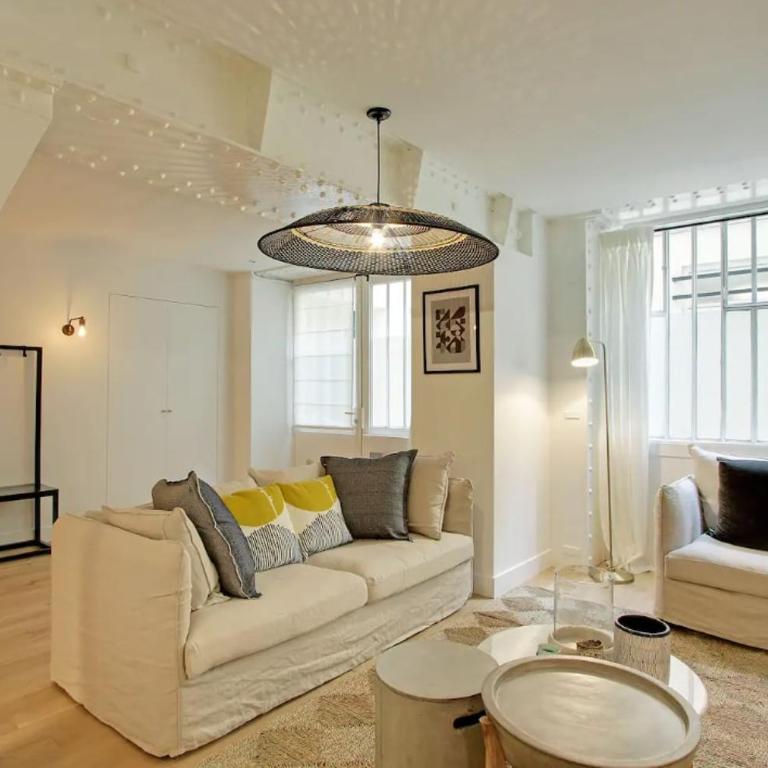2 appartements en 1 - Superbe logement près du Louvre l 12P - Appartement - 22