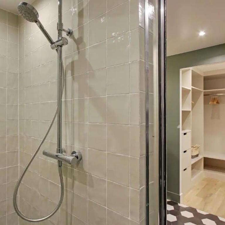 2 appartements en 1 - Superbe logement près du Louvre l 12P - Appartement - 29