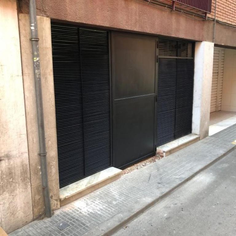 Room not shared center liceu ramblas plaza Cataluña - One-Bedroom Apartment - 2